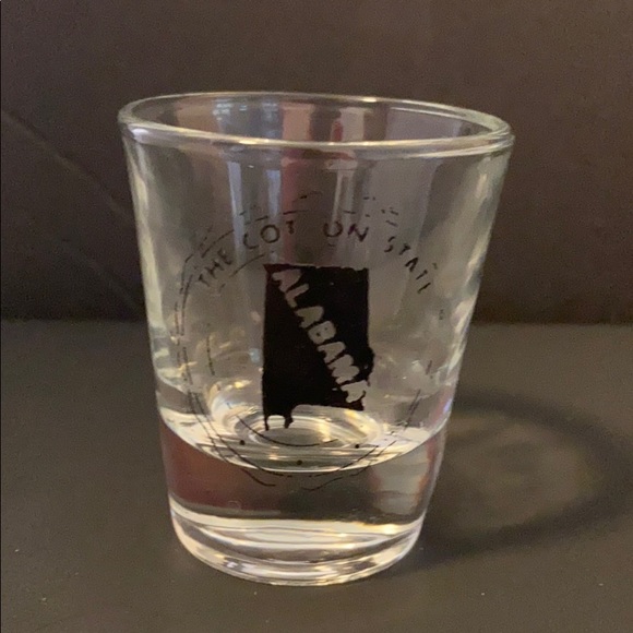 Set of 4 Souvenir Shot Glasses - Picture 2 of 6